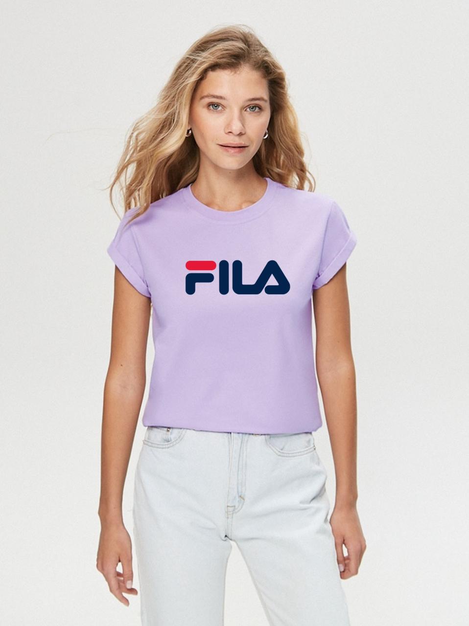 Женщины фил. Футболка женская Fila. Футболка Fila розовая. Бежевая футболка Fila. Женская красная футболка Фила.