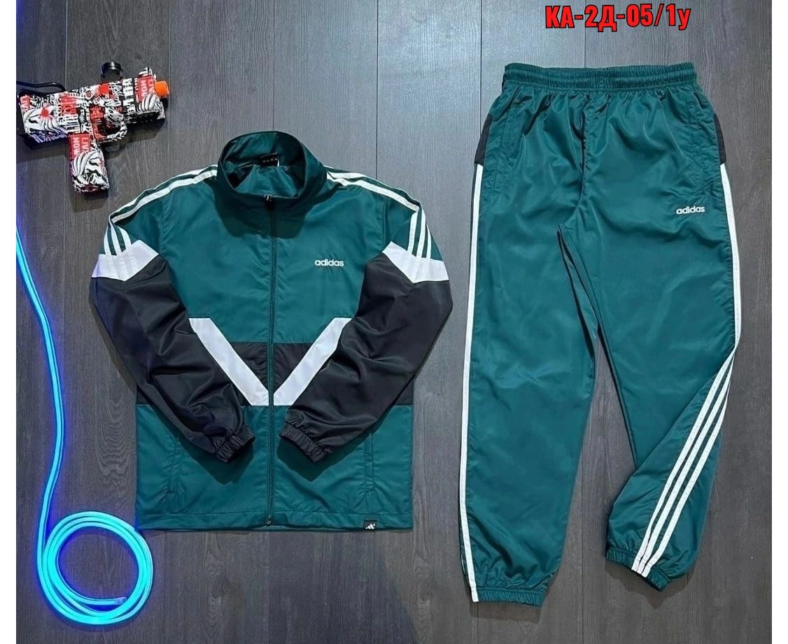 Спортивный костюм adidas MTS 3s WV C