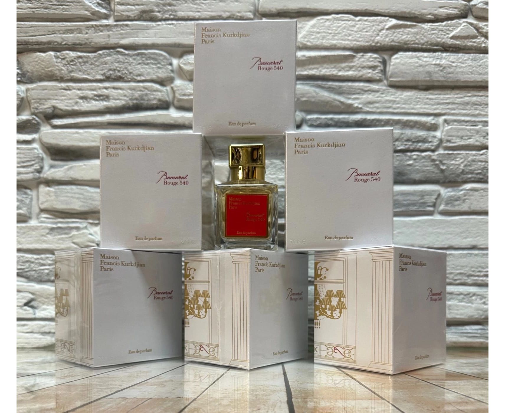 Baccarat rouge 540 Баккарат Руж 540. Baccarat rouge 540 пол. Baccarat rouge 540 11 ml. Baccarat rouge 540 Kurkdjian Parfum 70 мл Бакара белая.